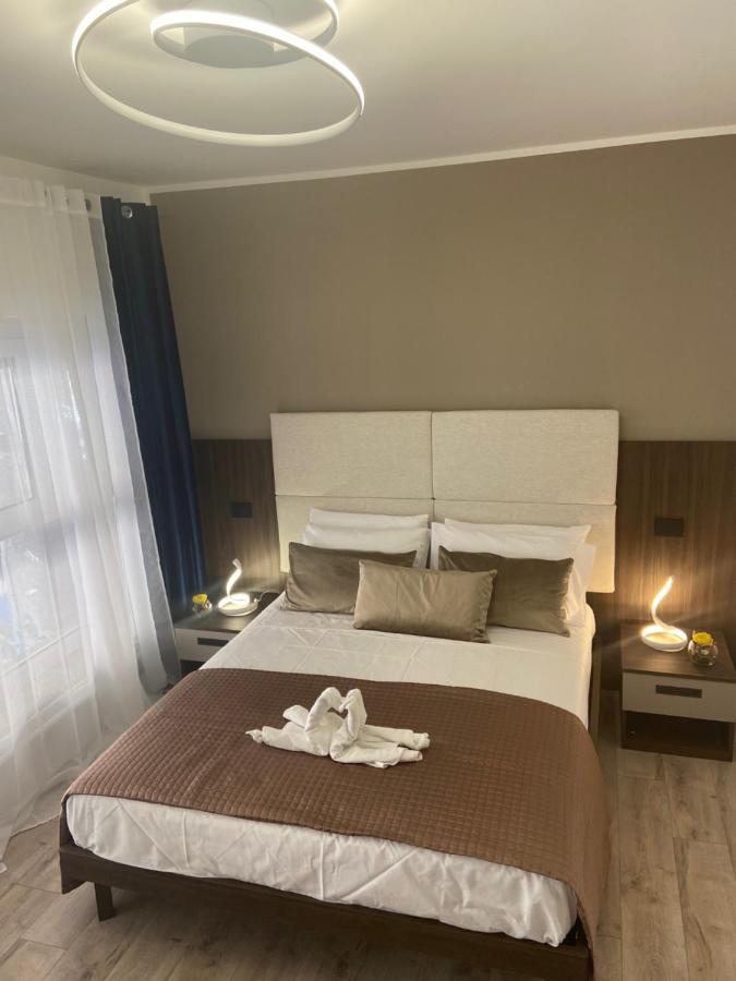 Hotel Plaza Ungheria Палермо Екстер'єр фото